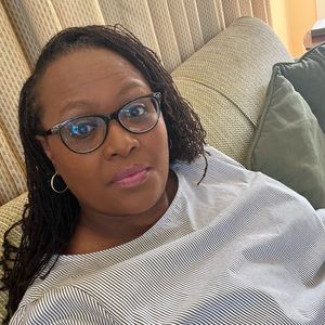 Meet your Posher, Davidia